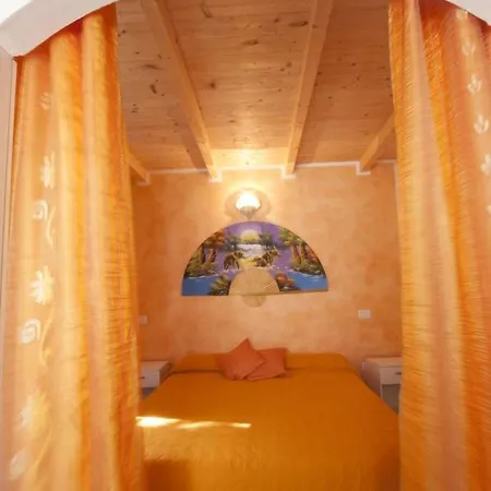 Studio Orange By Interhome Апартаменты